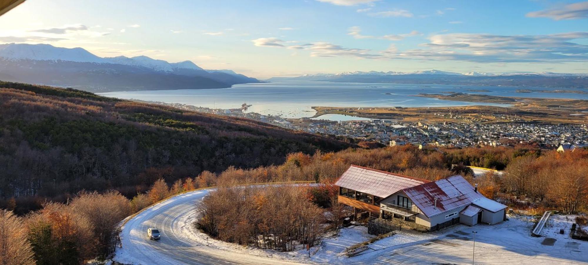 Wyndham Garden Ushuaia Hotel Del Glaciar Ngoại thất bức ảnh